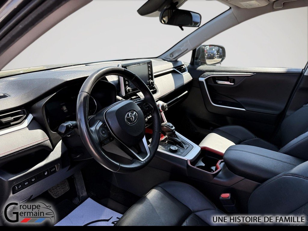2020 Toyota RAV4 in Donnacona, Quebec - 13 - w1024h768px