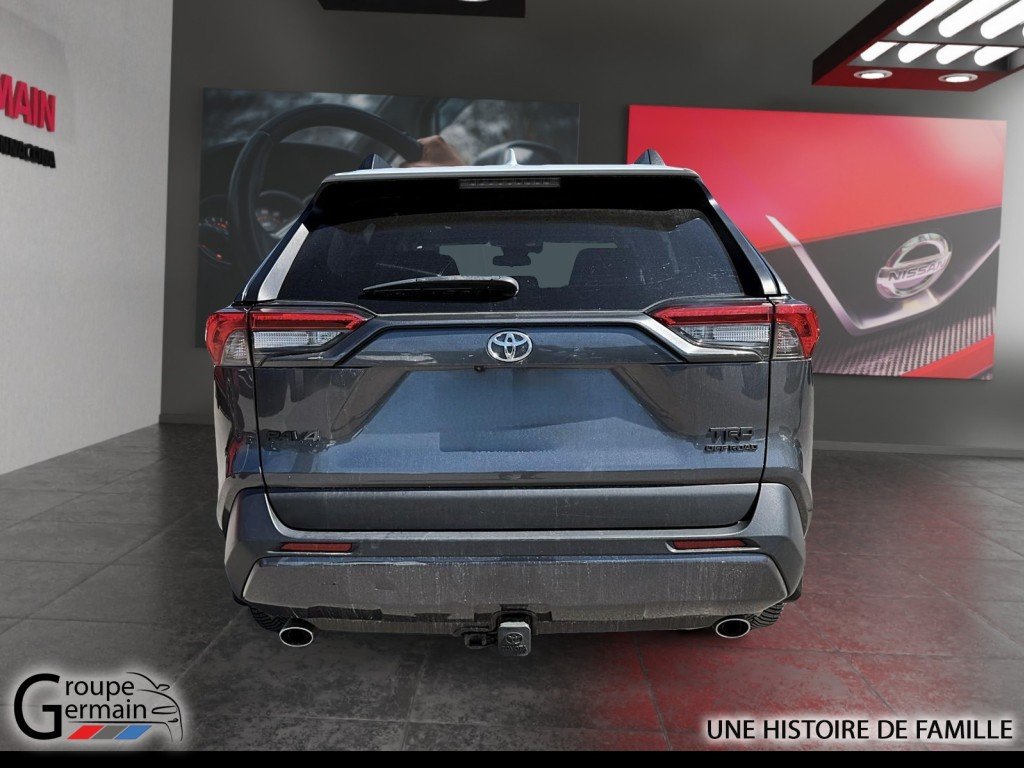 2020 Toyota RAV4 in Donnacona, Quebec - 4 - w1024h768px