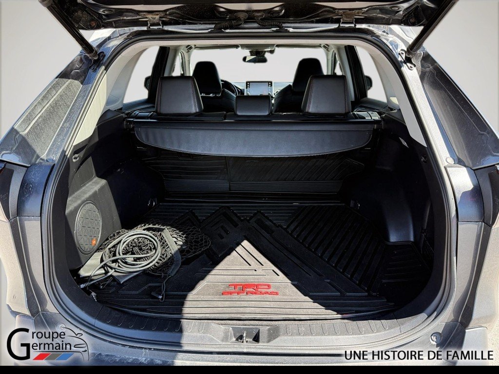 2020 Toyota RAV4 in Donnacona, Quebec - 21 - w1024h768px