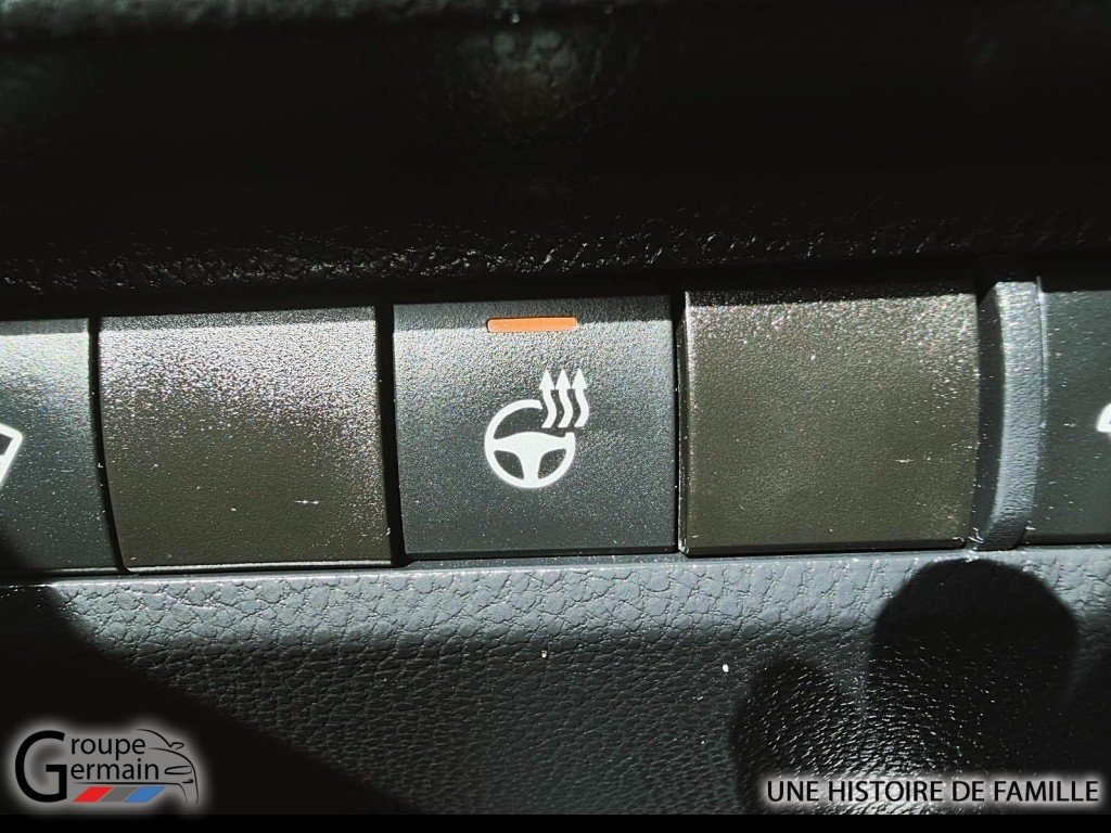 2024 Toyota RAV4 in Donnacona, Quebec - 24 - w1024h768px