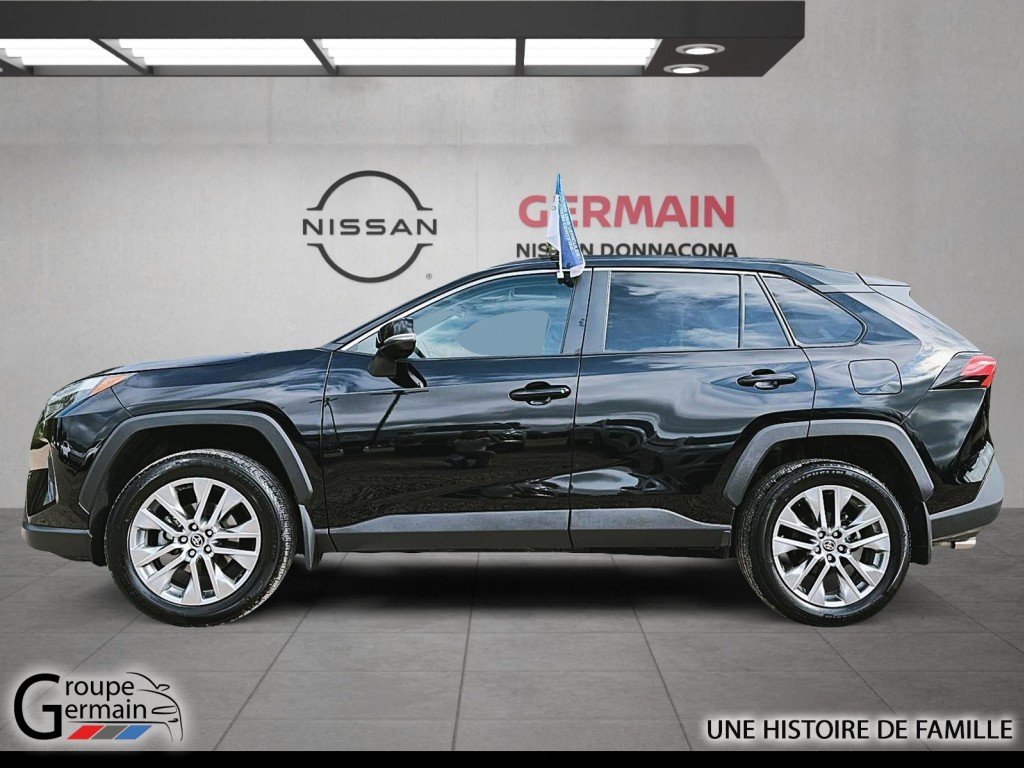 2024 Toyota RAV4 in Donnacona, Quebec - 2 - w1024h768px