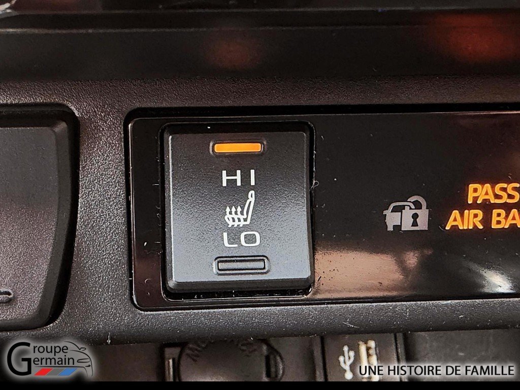 2024 Toyota RAV4 in Donnacona, Quebec - 28 - w1024h768px