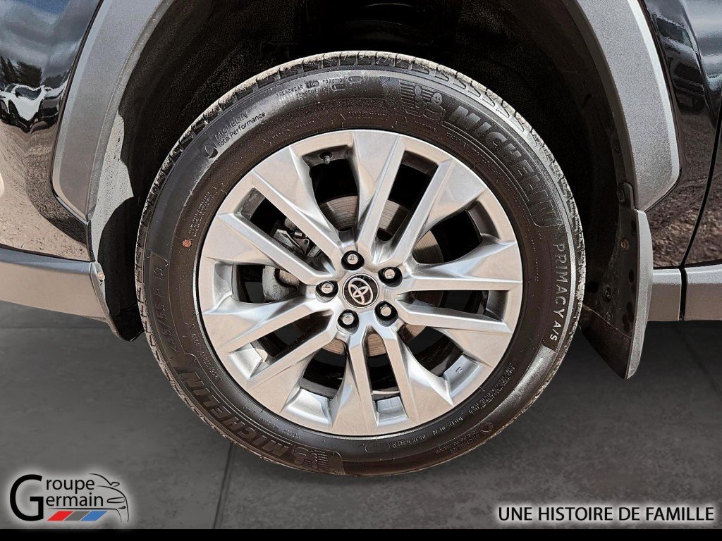 2024 Toyota RAV4 in Donnacona, Quebec - 8 - w1024h768px