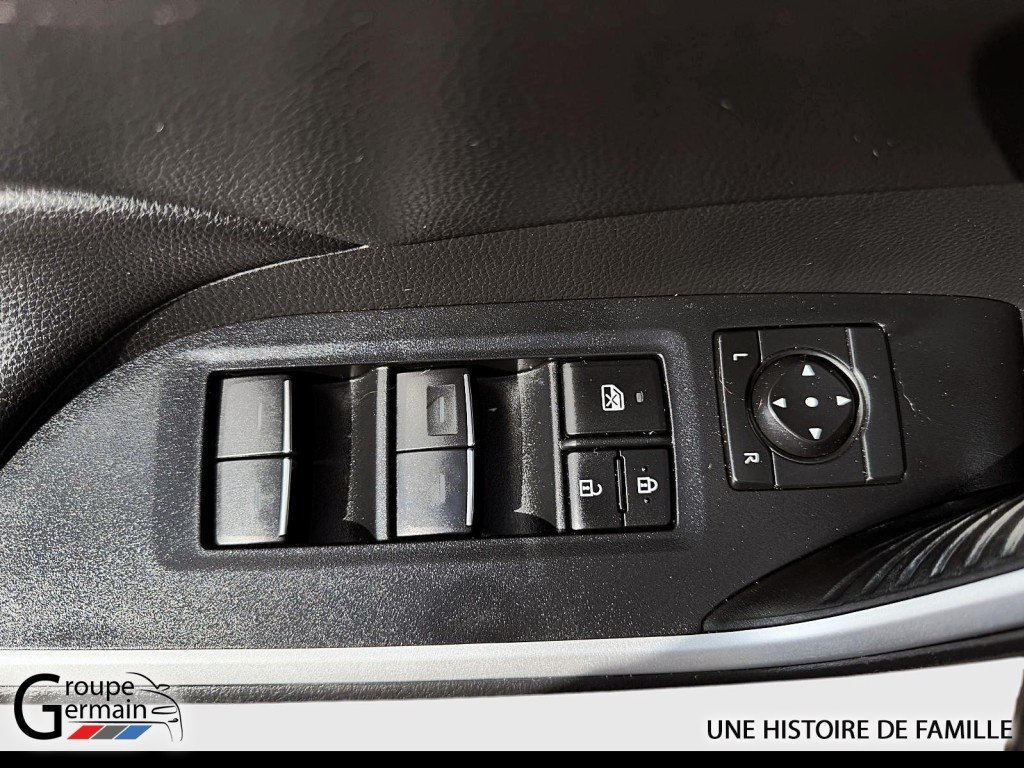 2024 Toyota RAV4 in Donnacona, Quebec - 17 - w1024h768px