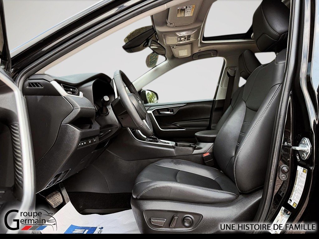 2024 Toyota RAV4 in Donnacona, Quebec - 12 - w1024h768px