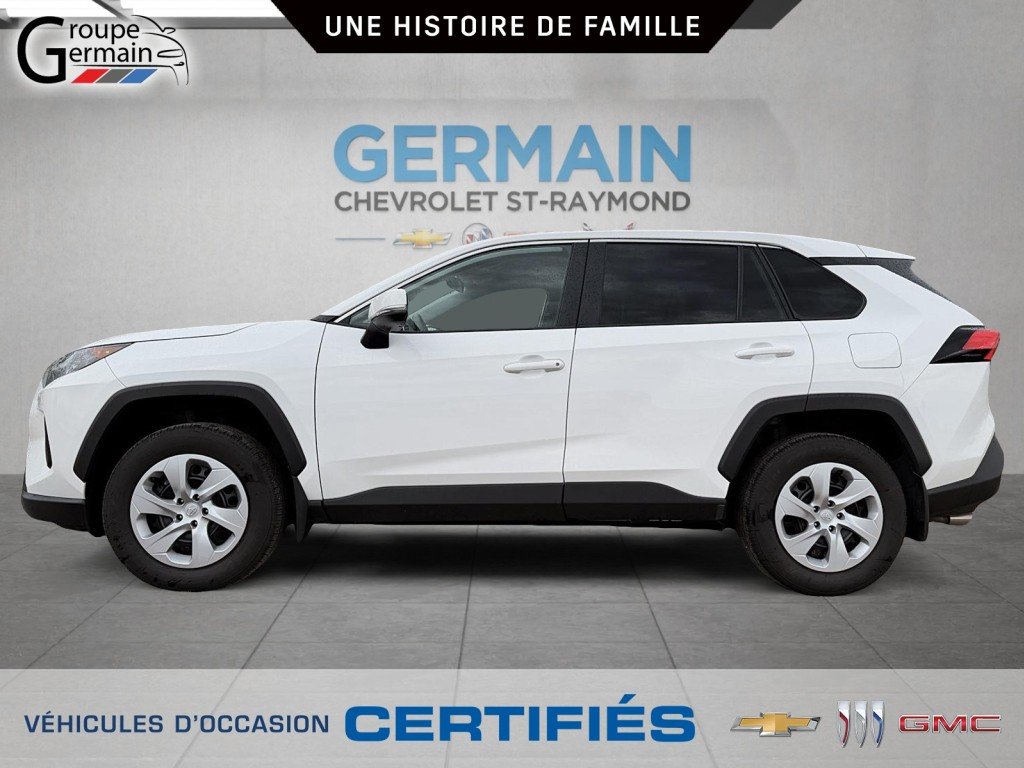 2025 Toyota RAV4 à St-Raymond, Québec - 3 - w1024h768px