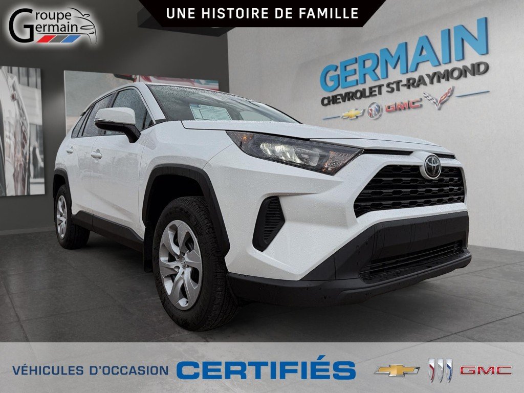 2025 Toyota RAV4 à St-Raymond, Québec - 1 - w1024h768px