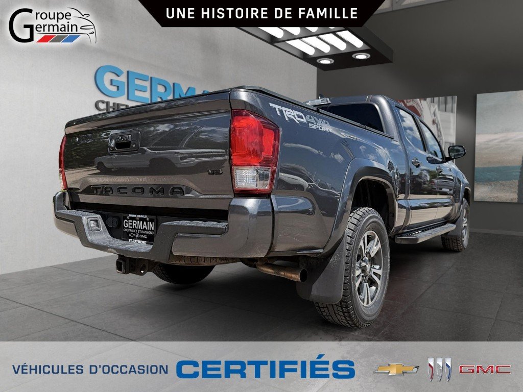 2017 Toyota TACOMA in St-Raymond, Quebec - 3 - w1024h768px