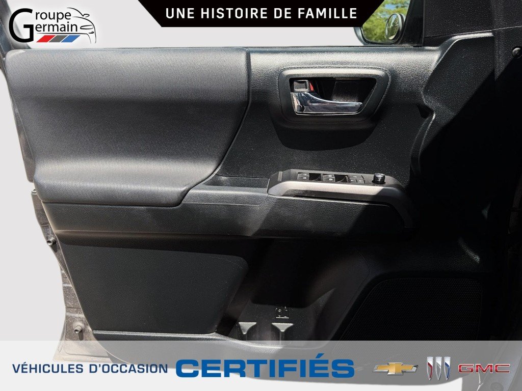 2017 Toyota TACOMA in St-Raymond, Quebec - 18 - w1024h768px