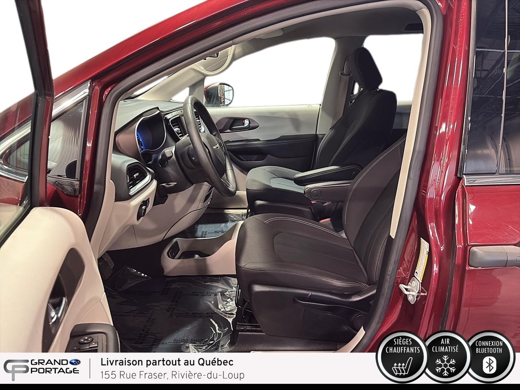 2021 Chrysler Grand Caravan TRÈS BAS KILOMÉTRAGE !!! in Rivière-du-loup, Quebec - 10 - w1024h768px