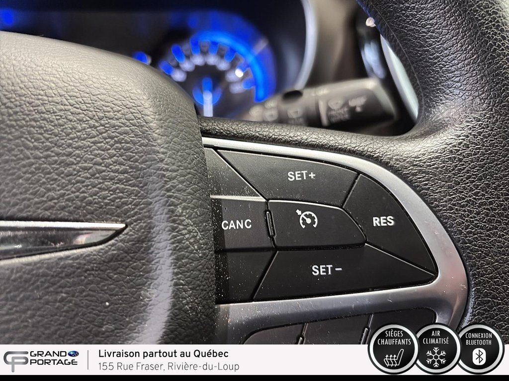 2021 Chrysler Grand Caravan TRÈS BAS KILOMÉTRAGE !!! in Rivière-du-loup, Quebec - 15 - w1024h768px