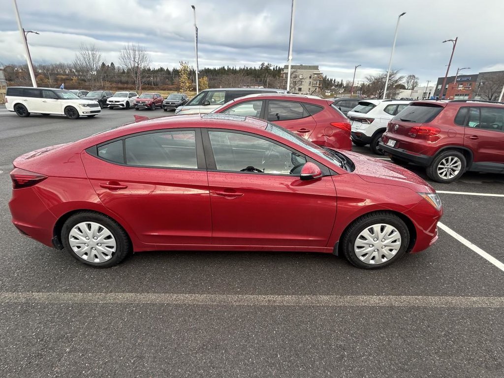 2020 Hyundai Elantra Luxury, CVT à traction avant in Rivière-du-loup, Quebec - 2 - w1024h768px