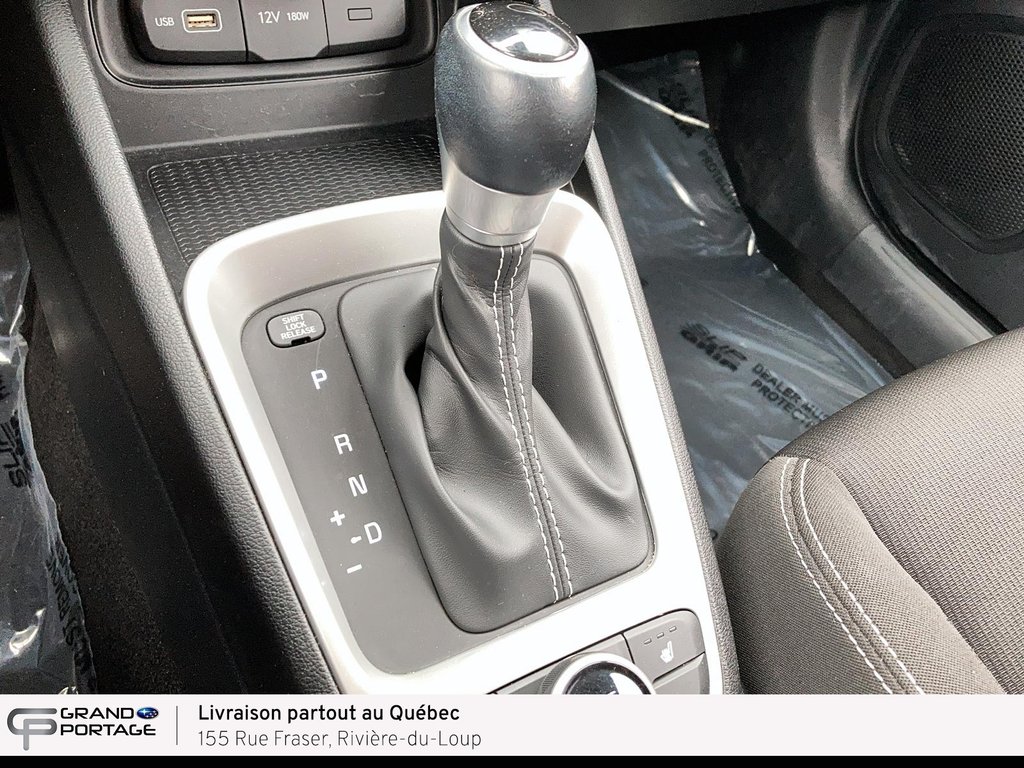 2022 Hyundai Venue Essential, CVT à traction avant in Rivière-du-loup, Quebec - 19 - w1024h768px