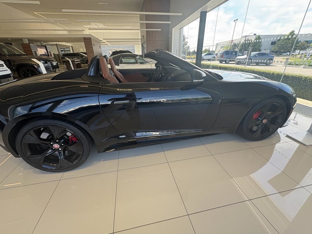 2023 Jaguar F-TYPE Convertible, boîte automatique à traction intégrale in Rivière-du-loup, Quebec - 3 - w1024h768px
