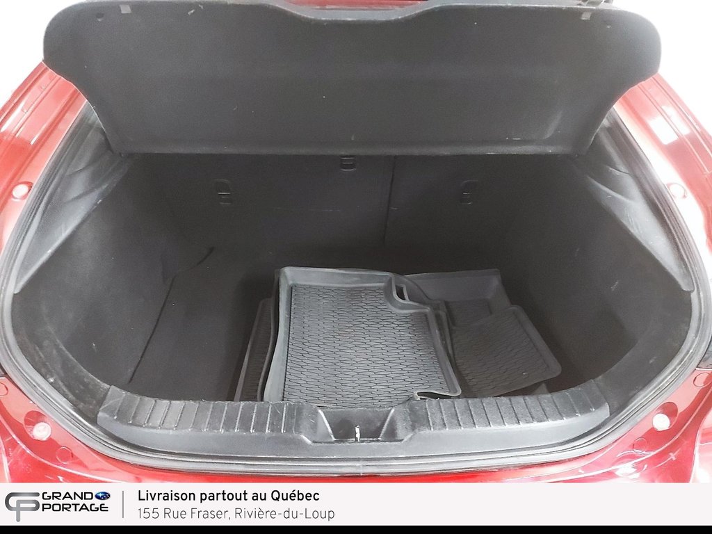 2022 Mazda 3 Sport GX, boîte manuelle à traction avant in Rivière-du-loup, Quebec - 6 - w1024h768px