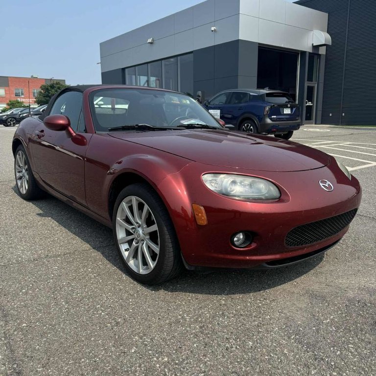 Mazda Miata GX, boîte automatique 2006 à Rivière-du-loup, Québec - 2 - w1024h768px