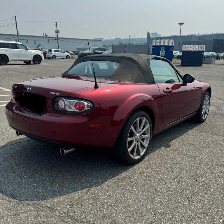Mazda Miata GX, boîte automatique 2006 à Rivière-du-loup, Québec - 4 - w1024h768px