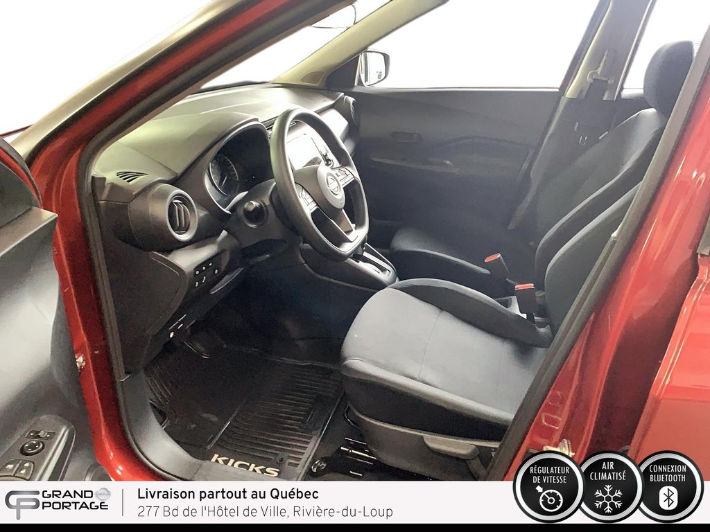 2025 Nissan Kicks Play S, CVT à traction avant in Rivière-du-loup, Quebec - 12 - w1024h768px