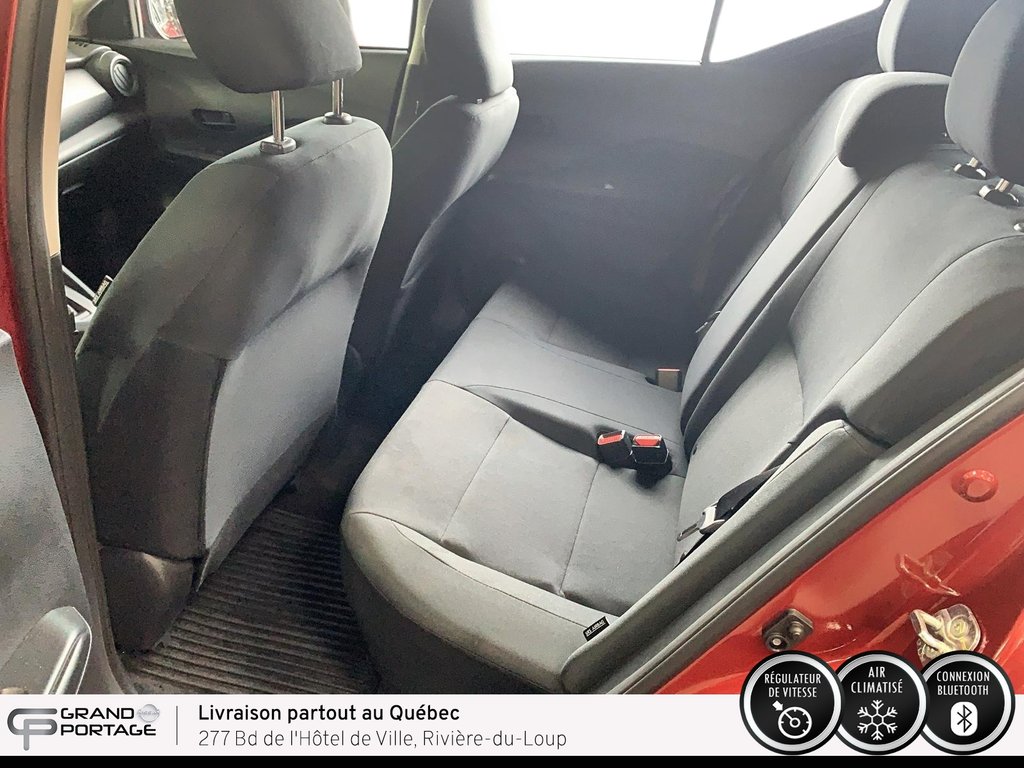 2025 Nissan Kicks Play S, CVT à traction avant in Rivière-du-loup, Quebec - 14 - w1024h768px