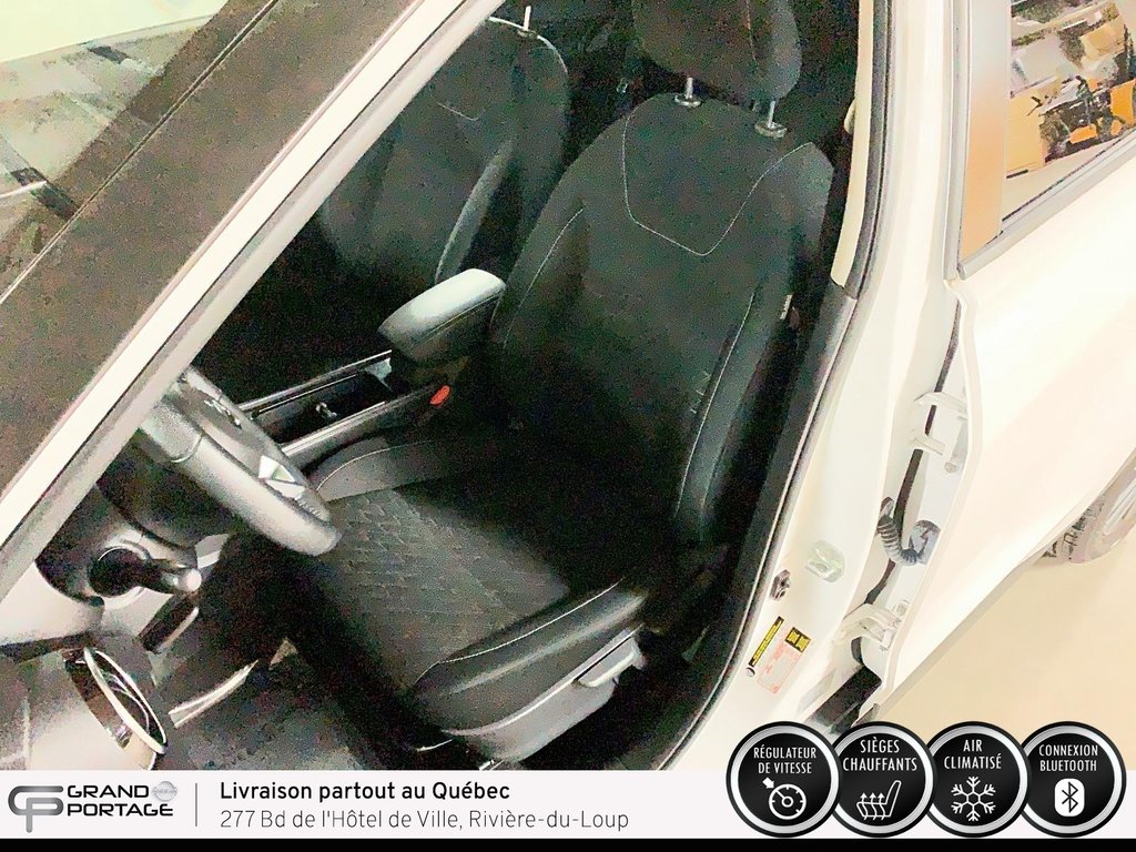 2021 Nissan Kicks SV, CVT à traction avant in Rivière-du-loup, Quebec - 13 - w1024h768px