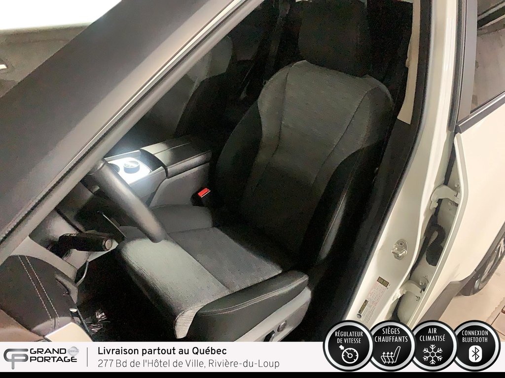 Nissan Rogue SV, CVT à traction intégrale 2022 à Rivière-du-loup, Québec - 13 - w1024h768px