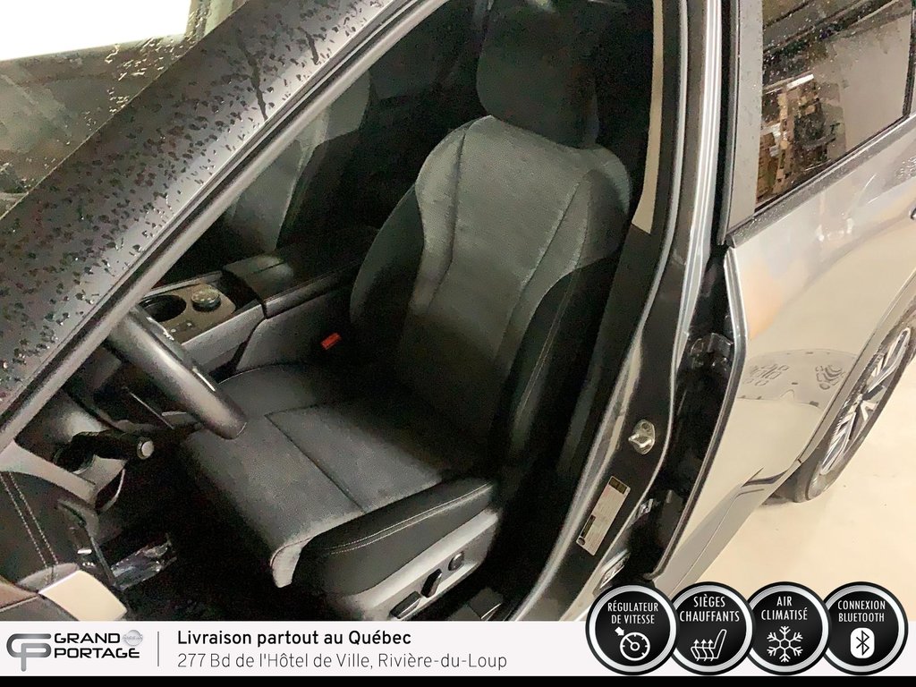 Nissan Rogue SV, CVT à traction intégrale 2023 à Rivière-du-loup, Québec - 13 - w1024h768px
