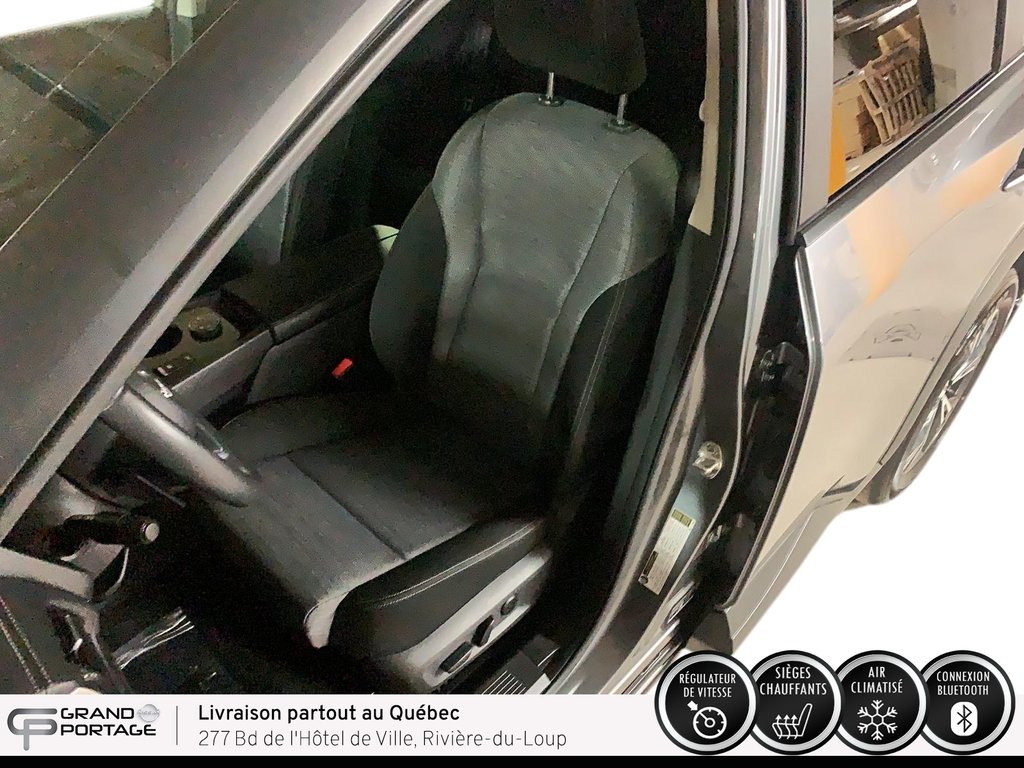 Nissan Rogue SV, CVT à traction intégrale 2023 à Rivière-du-loup, Québec - 13 - w1024h768px