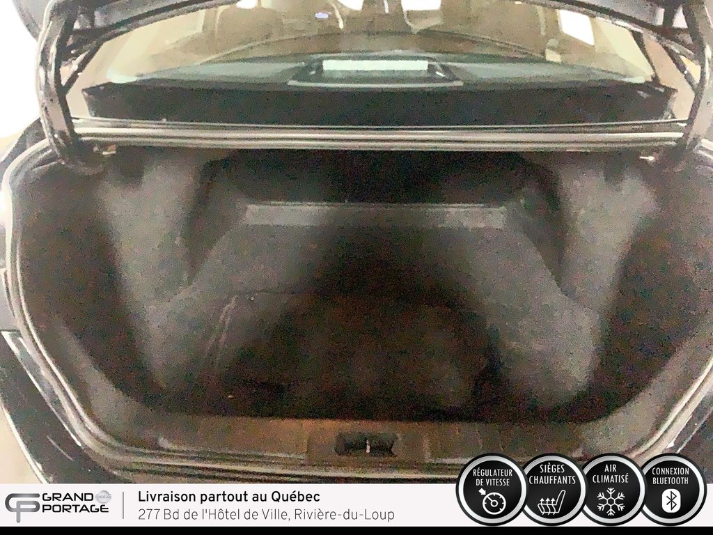 2023 Nissan Sentra SR, CVT à traction avant in Rivière-du-loup, Quebec - 10 - w1024h768px