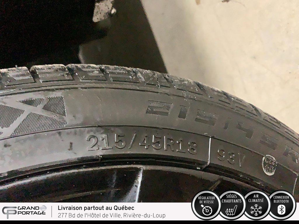 2023 Nissan Sentra SR, CVT à traction avant in Rivière-du-loup, Quebec - 21 - w1024h768px