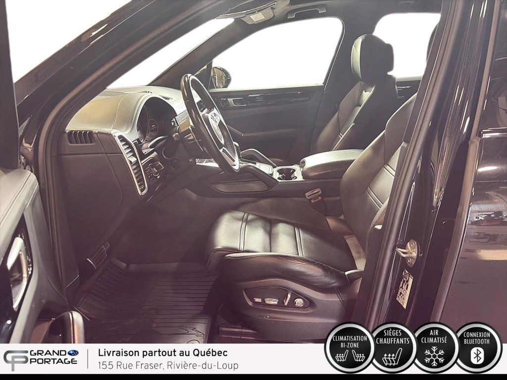 Porsche Cayenne GTS, Garantie Porsche (Certifiée 2 ans) 2021 à Rivière-du-loup, Québec - 12 - w1024h768px