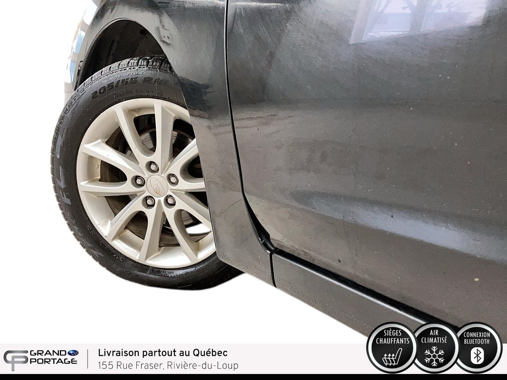 Subaru Impreza 2,0i avec groupe tourisme, boîte manuelle à traction intégrale 2016 à Rivière-du-loup, Québec - 9 - w1024h768px
