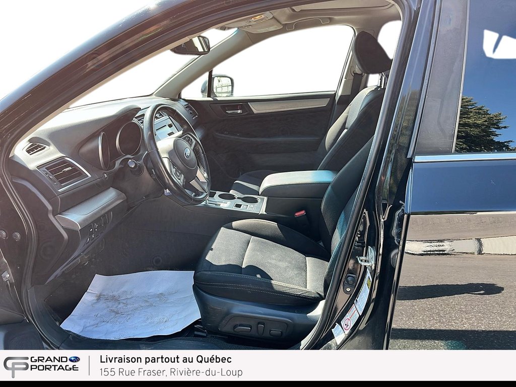 Subaru Legacy 2.5i, CVT à traction intégrale 2017 à Rivière-du-loup, Québec - 12 - w1024h768px