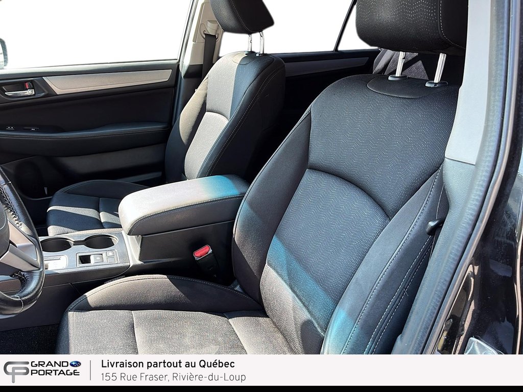 Subaru Legacy 2.5i, CVT à traction intégrale 2017 à Rivière-du-loup, Québec - 13 - w1024h768px