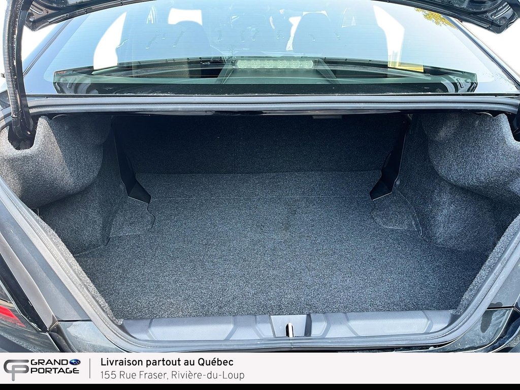Subaru WRX Base, boîte manuelle à traction intégrale 2023 à Rivière-du-loup, Québec - 10 - w1024h768px
