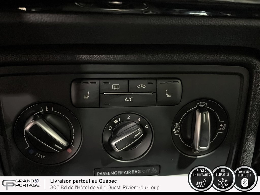 2014 Volkswagen Beetle 2.5 L, boîte automatique à traction avant in Rivière-du-loup, Quebec - 17 - w1024h768px