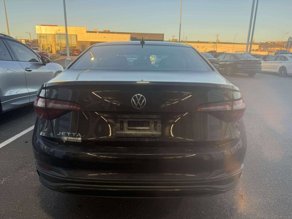 2022 Volkswagen Jetta Trendline, boîte automatique à traction avant in Rivière-du-loup, Quebec - 4 - w1024h768px