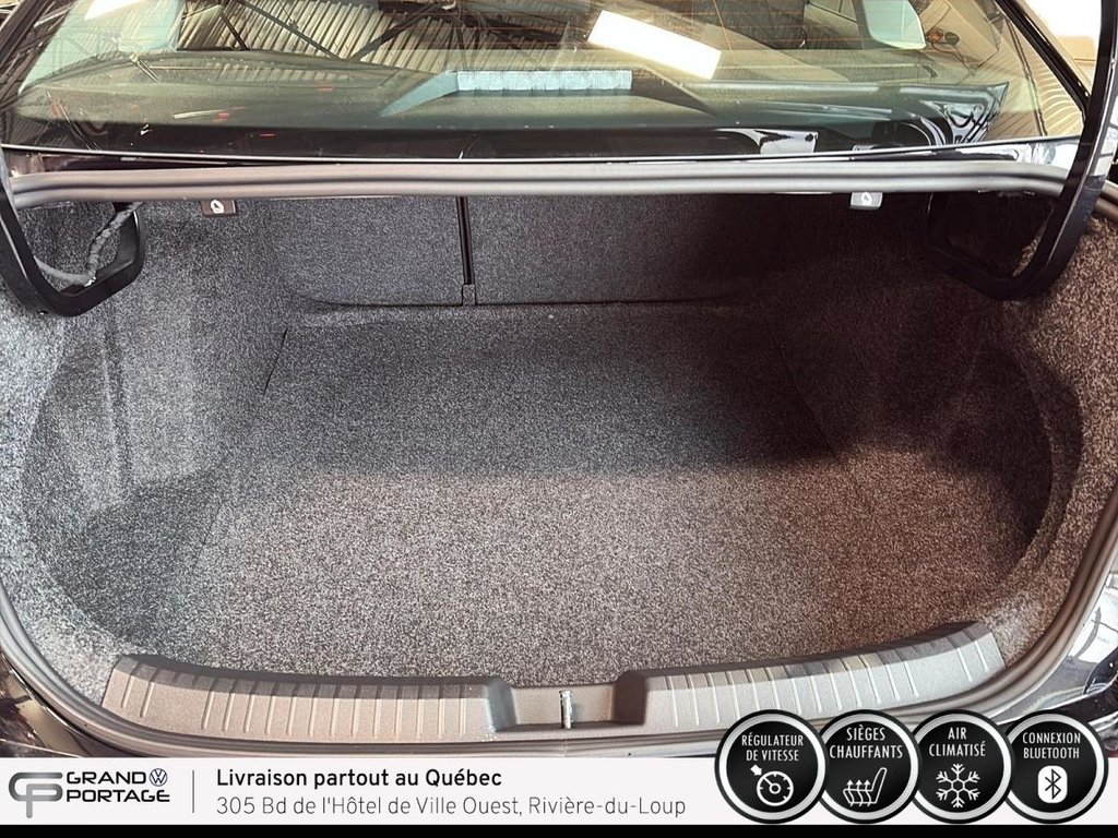 Volkswagen Jetta Trendline, boîte automatique, traction avant 2025 à Rivière-du-loup, Québec - 9 - w1024h768px