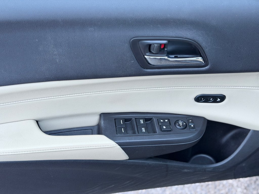 Acura ILX Premium Cuir Toit Ouvrant 2016 à Terrebonne, Québec - 8 - w1024h768px