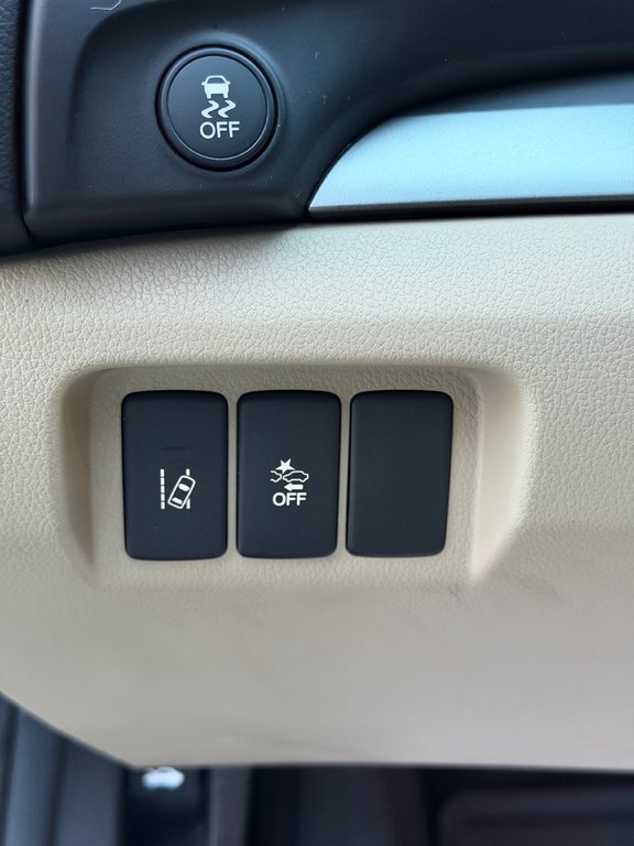 Acura ILX Premium Cuir Toit Ouvrant 2016 à Terrebonne, Québec - 11 - w1024h768px