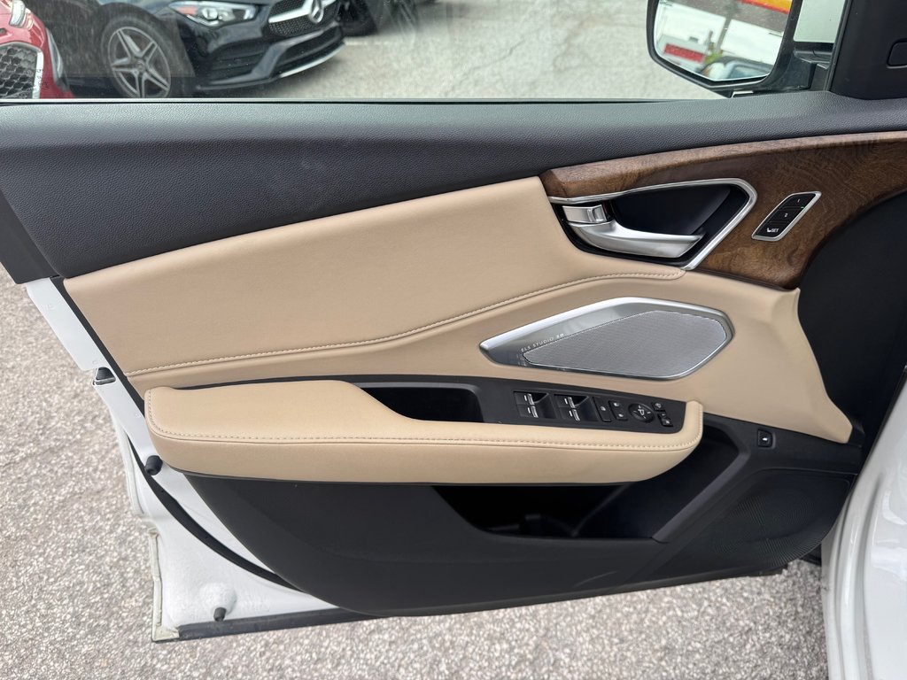 Acura RDX Platinum Elite AWD Toit Ouvrant Cuir 2019 à Terrebonne, Québec - 8 - w1024h768px