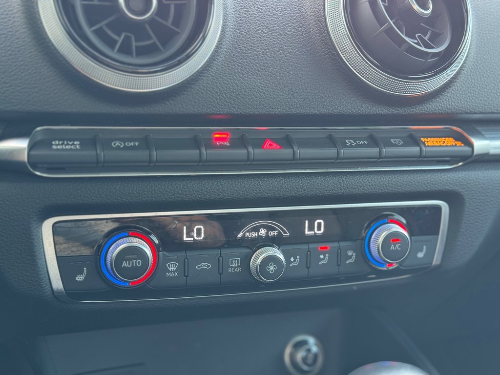 Audi A3 Progressiv Quatro cuir toit ouvrant 2019 à Terrebonne, Québec - 20 - w1024h768px
