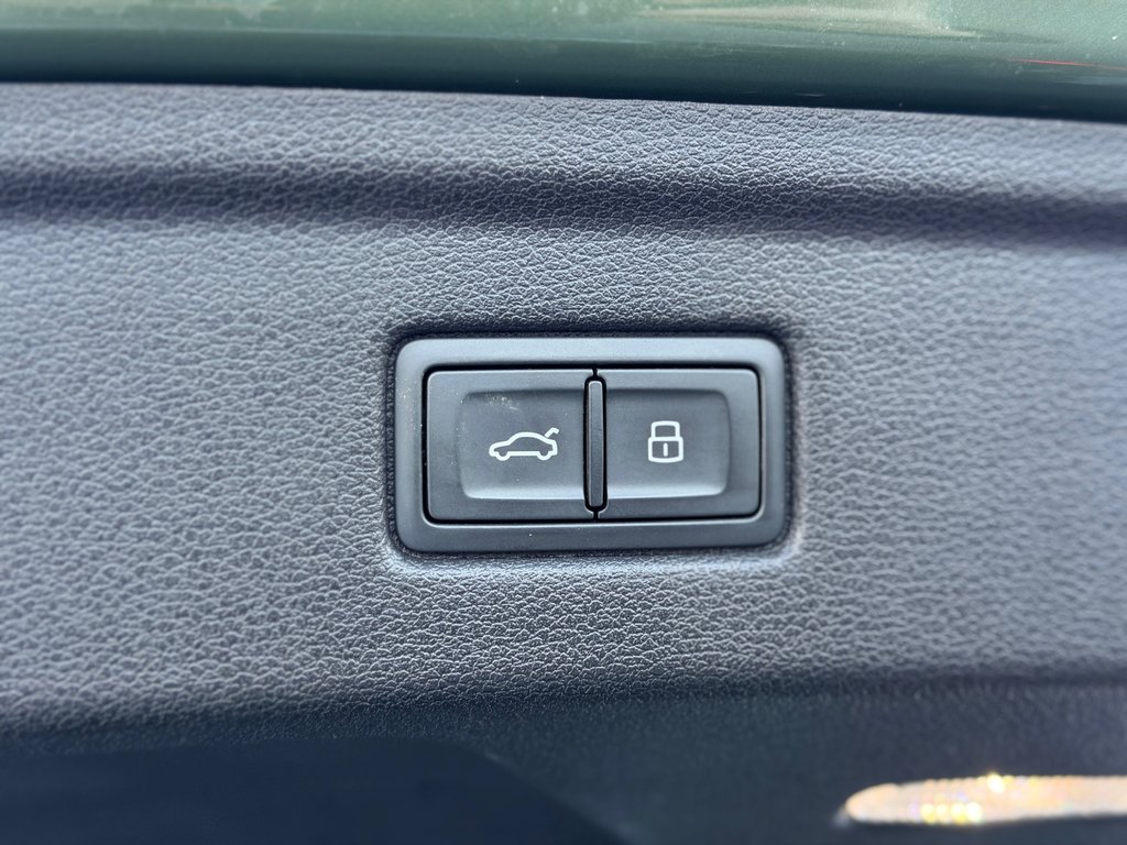 2023 Audi A5 Sportback Progressiv S Line 8 Mag Bas Kilo in Terrebonne, Quebec - 26 - w1024h768px