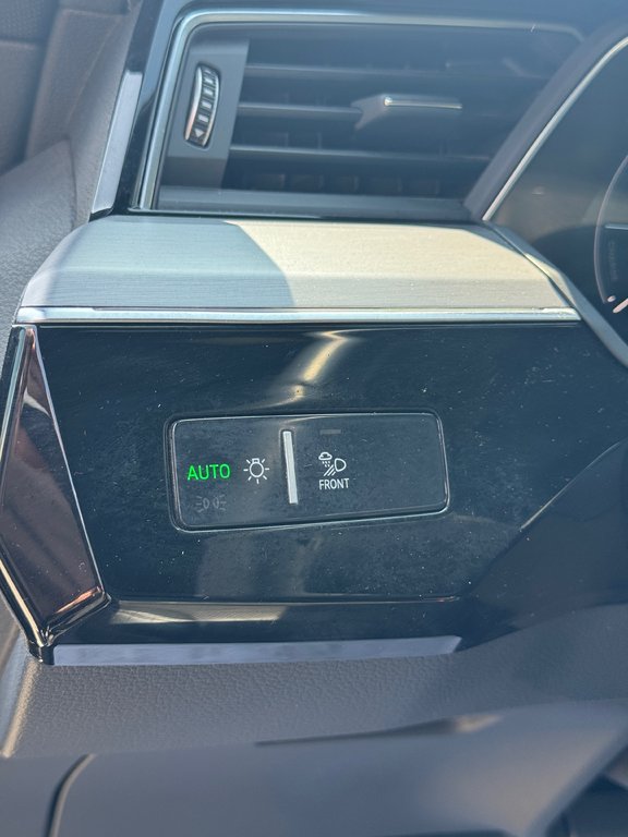 Audi E-TRON Technik AWD Caméra De Recul 2019 à Terrebonne, Québec - 13 - w1024h768px