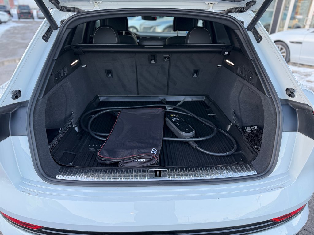 2022 Audi e-tron Technik AWD Caméra De Recul in Terrebonne, Quebec - 26 - w1024h768px