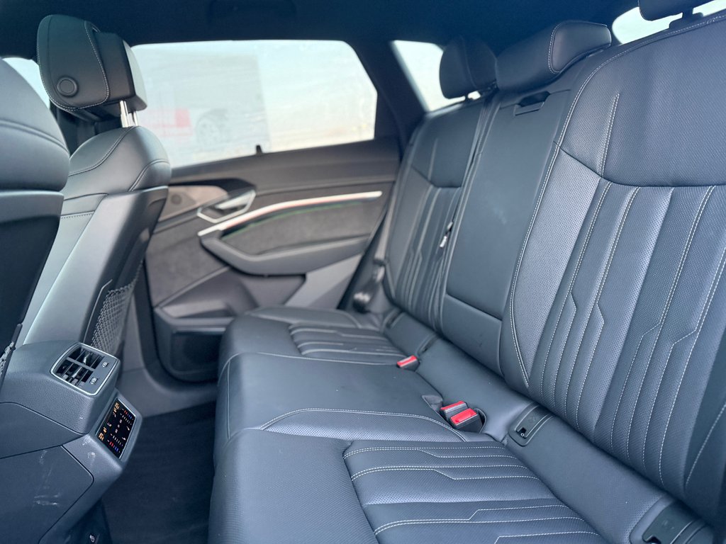 2022 Audi e-tron Technik AWD Caméra De Recul in Terrebonne, Quebec - 25 - w1024h768px