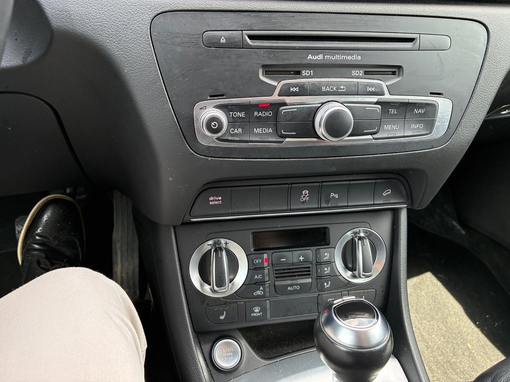 2015 Audi Q3 Technik, BAS KM, CUIR, TOIT, NAV in Boucherville, Quebec - 5 - w1024h768px