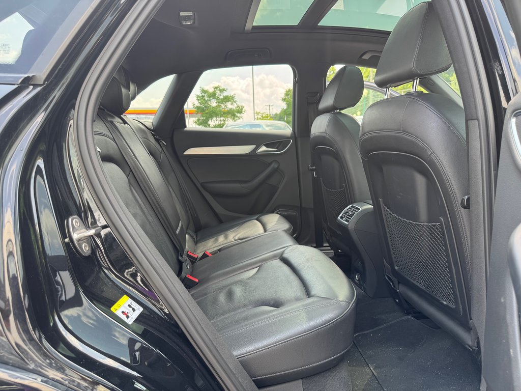 Audi Q3 Technik Cuir Toit Panoramique Bas Kilométrage 2016 à Terrebonne, Québec - 19 - w1024h768px