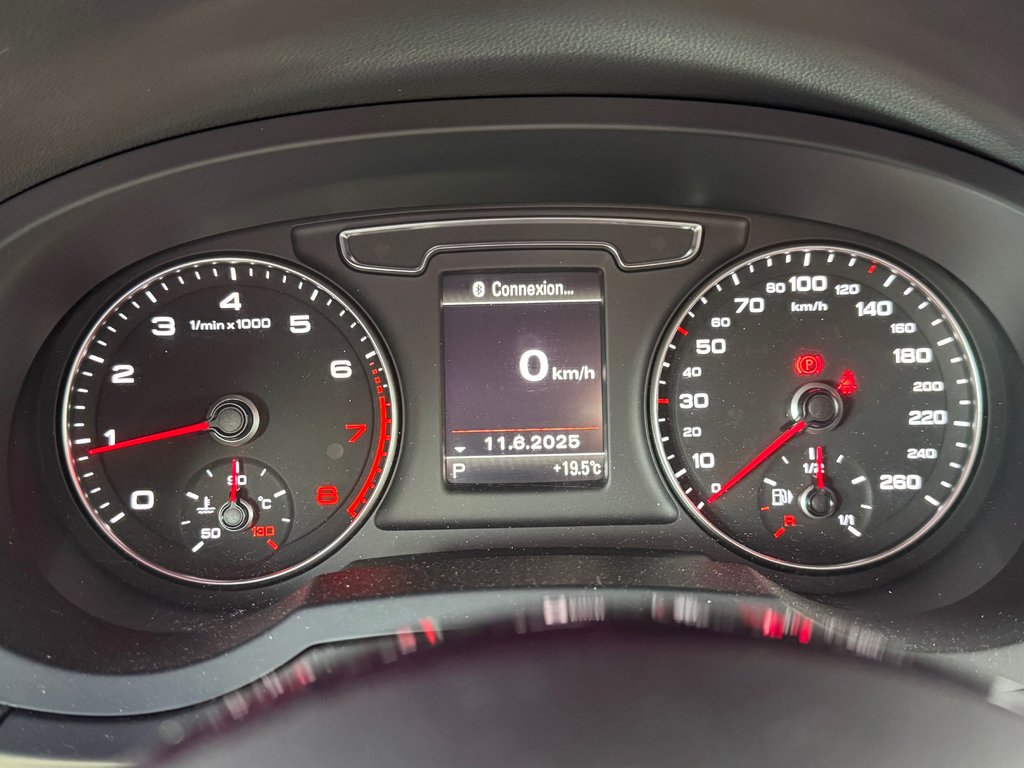 Audi Q3 Technik Cuir Toit Panoramique Bas Kilométrage 2016 à Terrebonne, Québec - 15 - w1024h768px