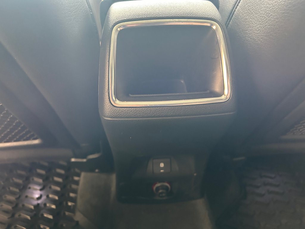 2017 Audi Q3 KOMFORT in Boucherville, Quebec - 30 - w1024h768px