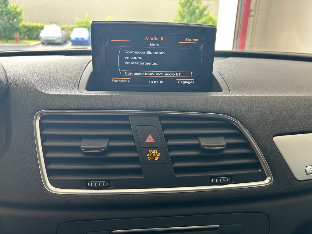 2017 Audi Q3 KOMFORT in Boucherville, Quebec - 18 - w1024h768px